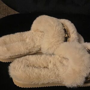 MICHAEL Michael Kors Beige Furry Slippers